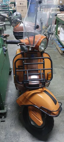 Vespa  En Buenas Condiciones Un Sólo Dueño