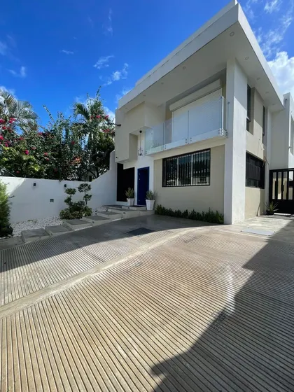 Casa En Puerta De Hierro 