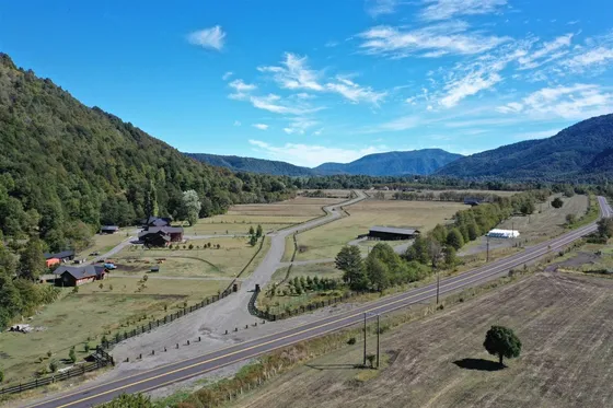 Terreno 7.570 M2 Condominio Mallin-co, Malalcahuello 