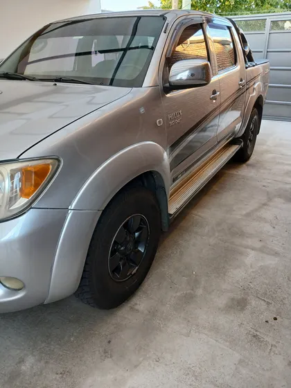 Toyota Hilux 3.0 Tdi Srv Cab Doble 4x2 Cuero