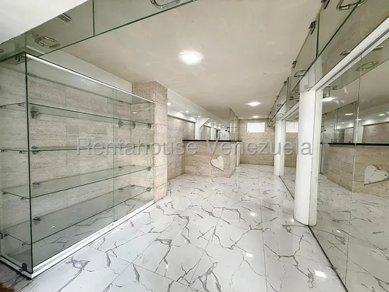 Ms: 25-24603, En Alquiler Local Comercial A Pie De Calle En Los Bloques Del Silencio. A=44.80m2, 1b.