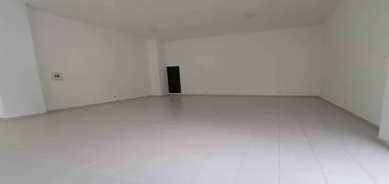 Local En Arriendo Sector  Avenida Simon Bolivar Doquebradas (279060229).