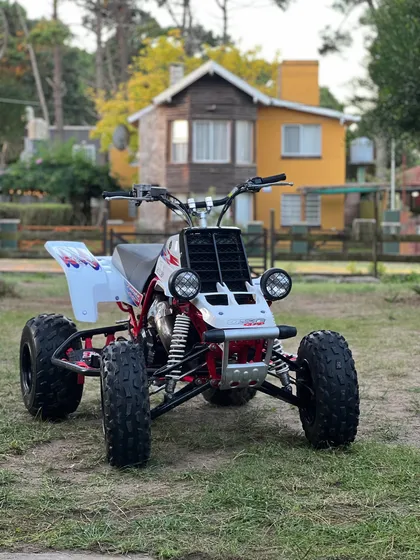 Yamaha Banshee Titular