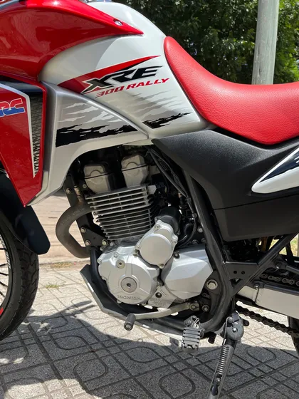 Honda Xre 300, Impecable, 17 Mil Km, Ud Solo En Ruta