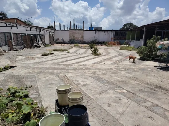 Terreno Comercial En La Av Venezuela. 977m2, Bqto. Emss 