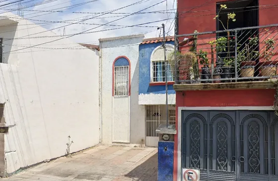 Venta De Casa En Celaya Jg