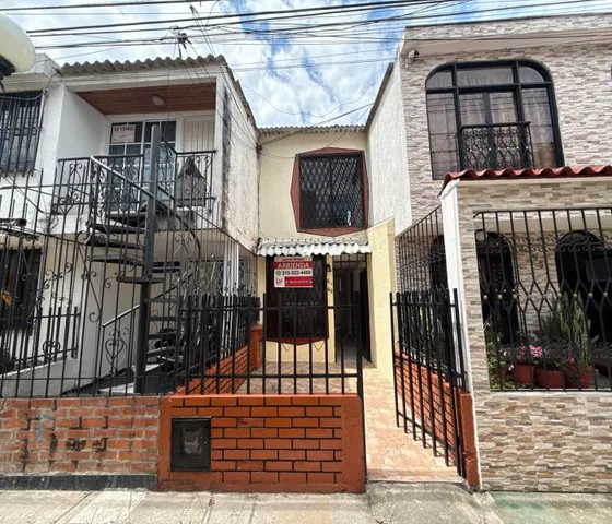 Casa De 2 Pisos En Arriendo En Santa Bárbara  Villa Del Prado, Norte De Cali