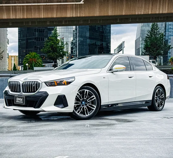 Bmw I5 4p Edrive 40 Ev 83.9 Kwh Aut