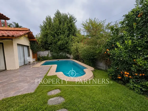 Casa En Exclusivo Condominio De El Carmen De Huech...