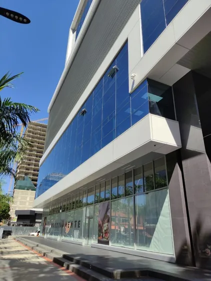 Las Mercedes Caracas Torre Luxor Oficina En Venta O Alquiler Gm 