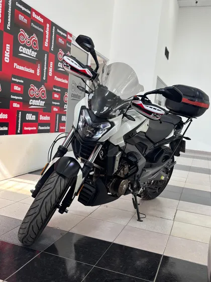 Dominar 400