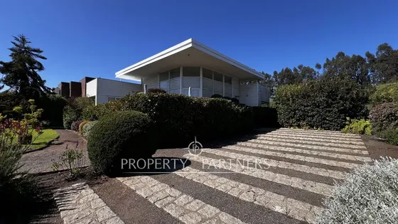 Luminosa Y Renovada Casa En Santa María Del Mar