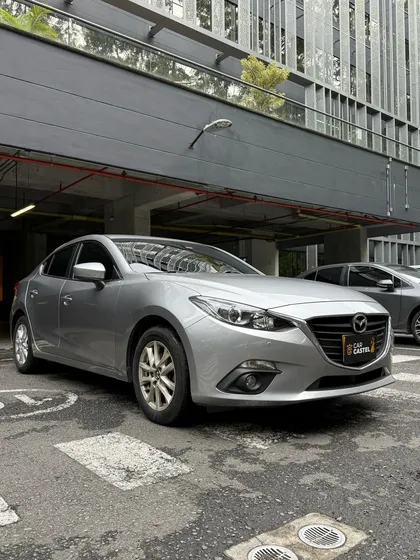 Mazda 3 2.0 Touring At