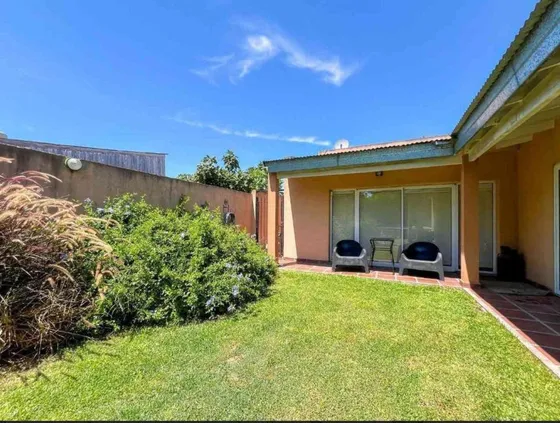 Ph En Venta - 2 Dormitorios 2 Baños - 400mts2 - Tolosa
