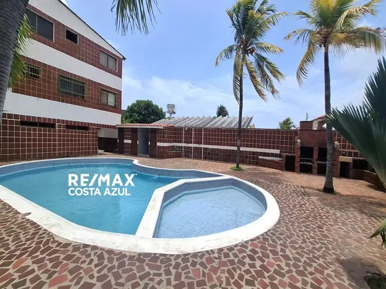 Remax Town House En Residencias Cantabrico En Chichiriviche Falcon.