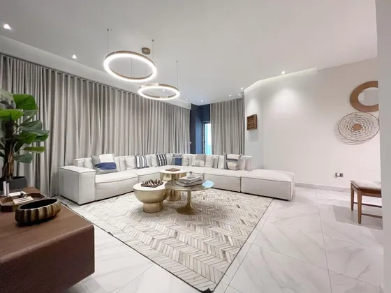 Evaristo Morales, Apartamento Amueblado De 3 Habitaciones