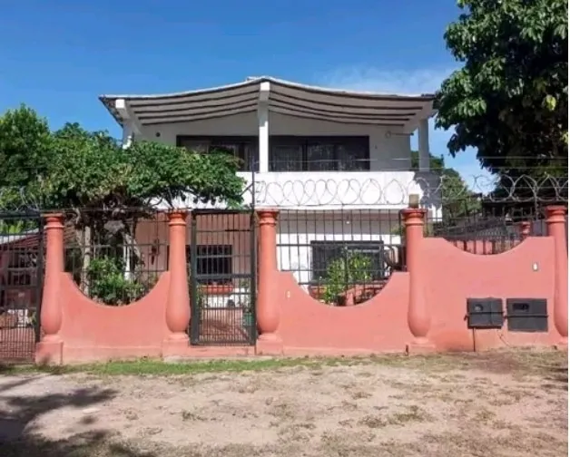 Casa Bifamiliar En La Asunción, Sector Camoruco Ic-00031