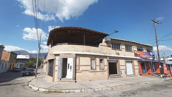 Hortiz En Venta Local Comercial 250 M2 El Remanso, San Diego