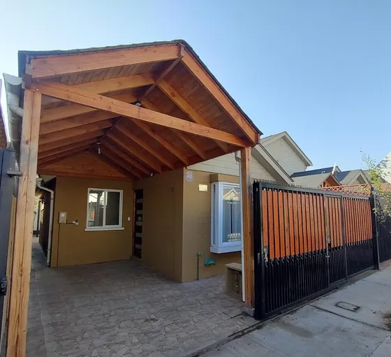 Casa Aislada En Conjunto Habitacional Cumbres De Buin V.