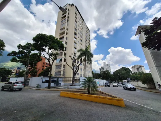 Apartamento Altamira Cerca Nuevo Consulado De España Ccs