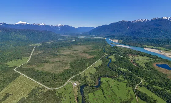 Parcelas En Venta En Fundo Risopatrón - Puerto Cisnes , Aysé