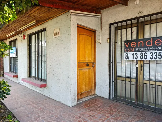 Hermosa Casa Ubicada En Avenida Y Zona Comercial