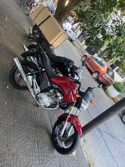 Vendo New Titan, Uso Particular, Inmaculada. Titular Al Dia
