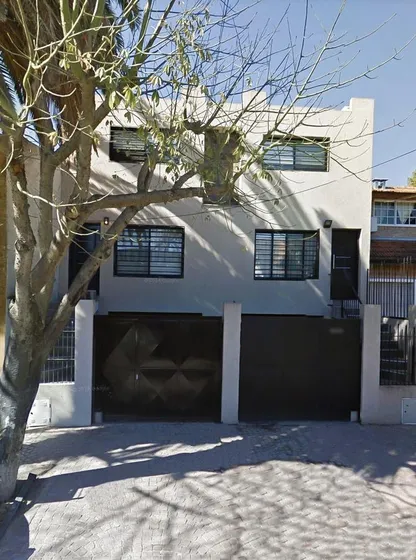 Venta De Triplex En Tigre Oportunidad !!