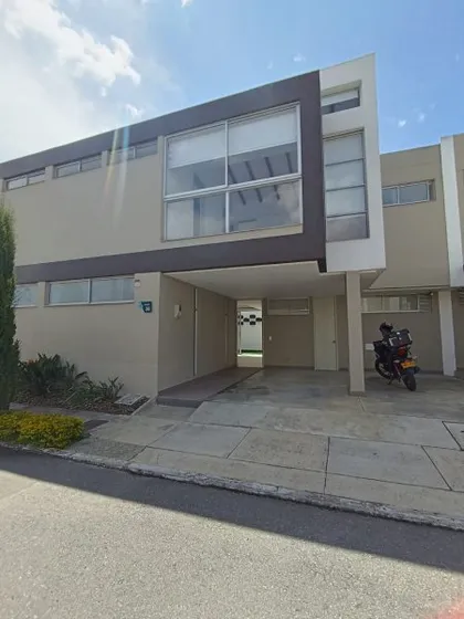 Casa En Venta En Rionegro - Llanogrande Cod 67830