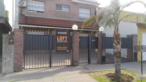 Casa  En Venta En Carapachay, Vicente López, G.b.a. Zona Norte
