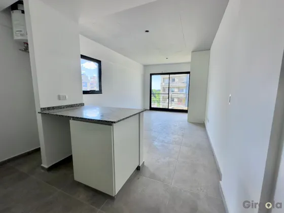Monoambiente Con Balcón En Villa Del Parque En Venta