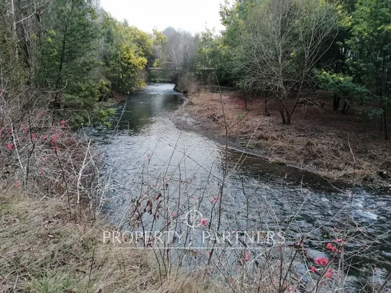 Hermoso Terreno Plano Con Orilla De Río