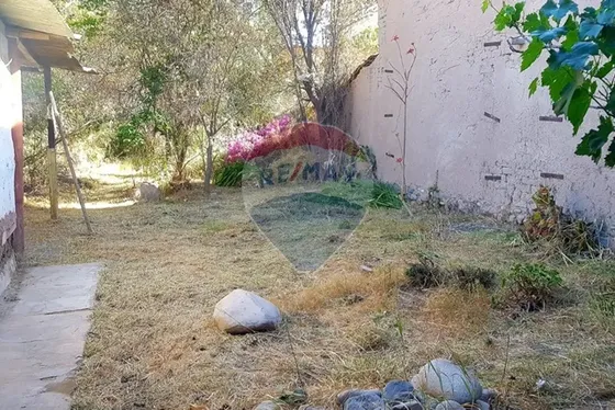 En Venta Casa Con Terreno En Vicuña