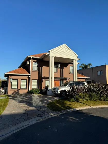 Casa En Adrogue
