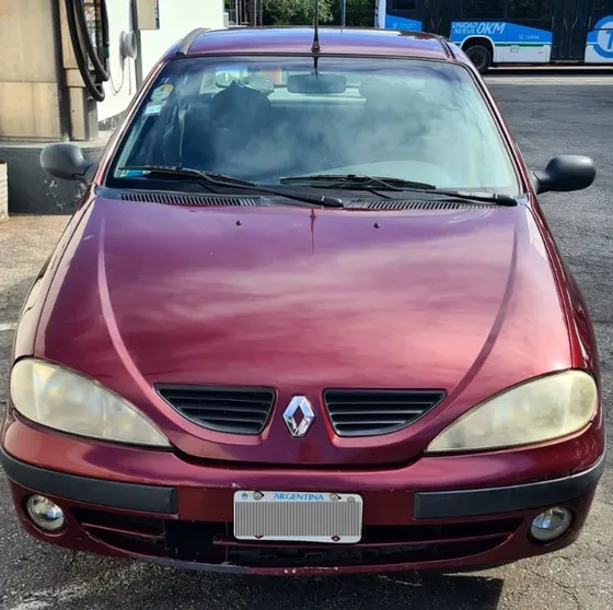 Renault Megane 1.6 Tric Pack Plus Gnc
