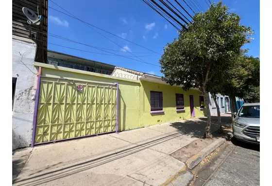 Se Arrienda Local Comercial En Diego Echeverria, Quillota