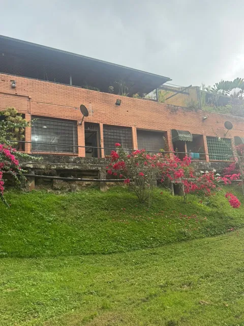 Alquilo Anexo El Hatillo 95 Mts2 2 Hab 2 Banos