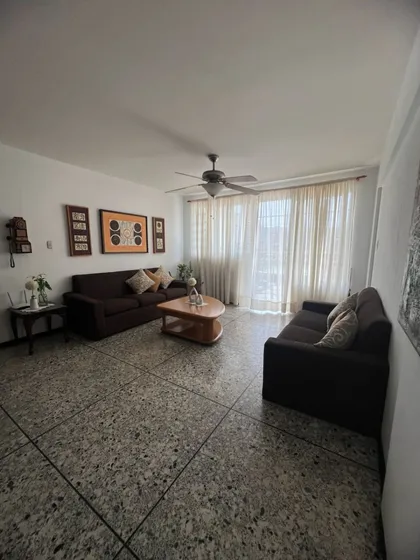 Apartamento En La Urb. Camoruco. Edif. Arno  Valencia. Solo Clientes Directos. 11jun. Malo. Bc
