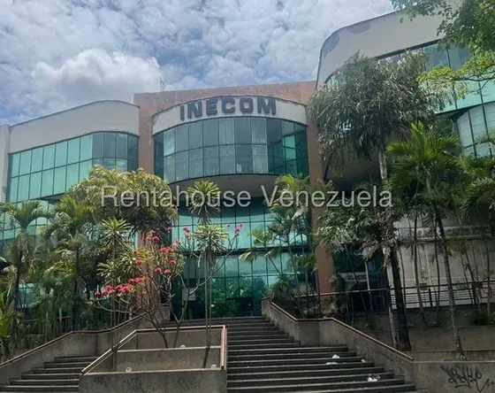 Oficina En Alquiler,la Urbina Mls #27-2931
