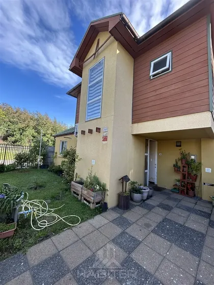 Casa En Venta De 3 Dorm. En Los Angeles
