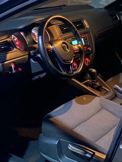 Volkswagen Jetta 2.0 Trendline