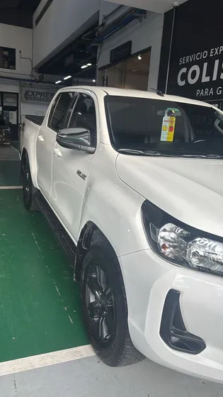 Toyota Hilux 2.4 Diésel 4x4