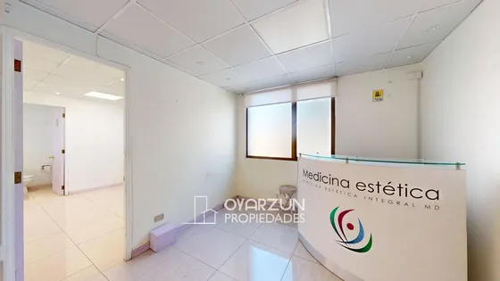 Oficina De 1 Privado, 2 Baños, Metro Pedro De Valdivia
