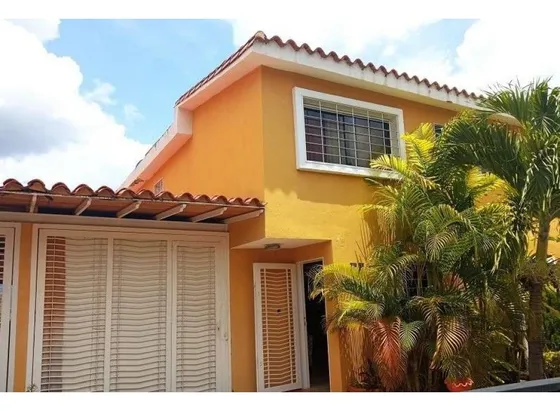 Town House En Venta - Vista Dorada