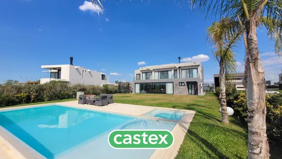 Casa De 4 Dormitorios En Venta En Terralagos Canning