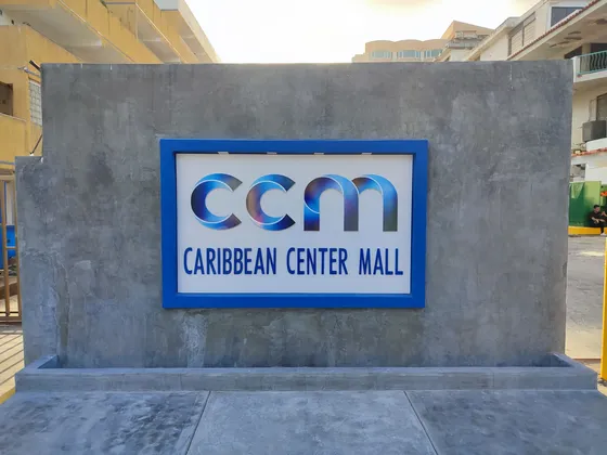 Venta Excelente Local Comercial / Oficina En El Centro Comercial Caribbean Center Mall Ccm Costa Azul Isla De Margarita