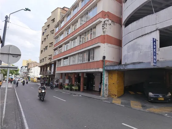 Alquilo Local Comercial En San Pedro 