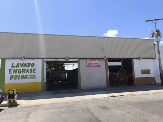 Galpón Comercial Ideal Para Autolavado O Taller Mecánico