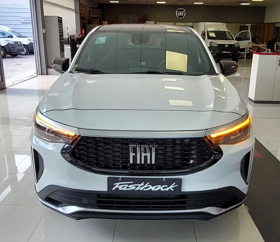 Fiat Fastback 1.3 T270 At6