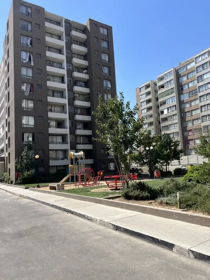 Depto Con Vista Oriente, 2 Dormitorios, 2baños 1 Estac